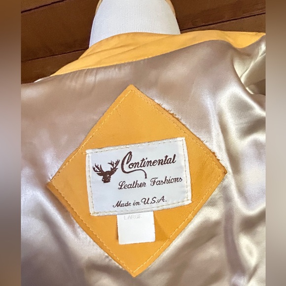 BEAUTIFUL DEER SKIN FRINGE JACKET - Picture 11 of 14